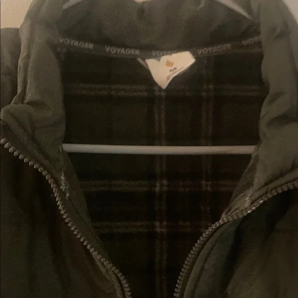 Men's Quilted Puffer Jacket with Flannel Lining. - Picture 8 of 12